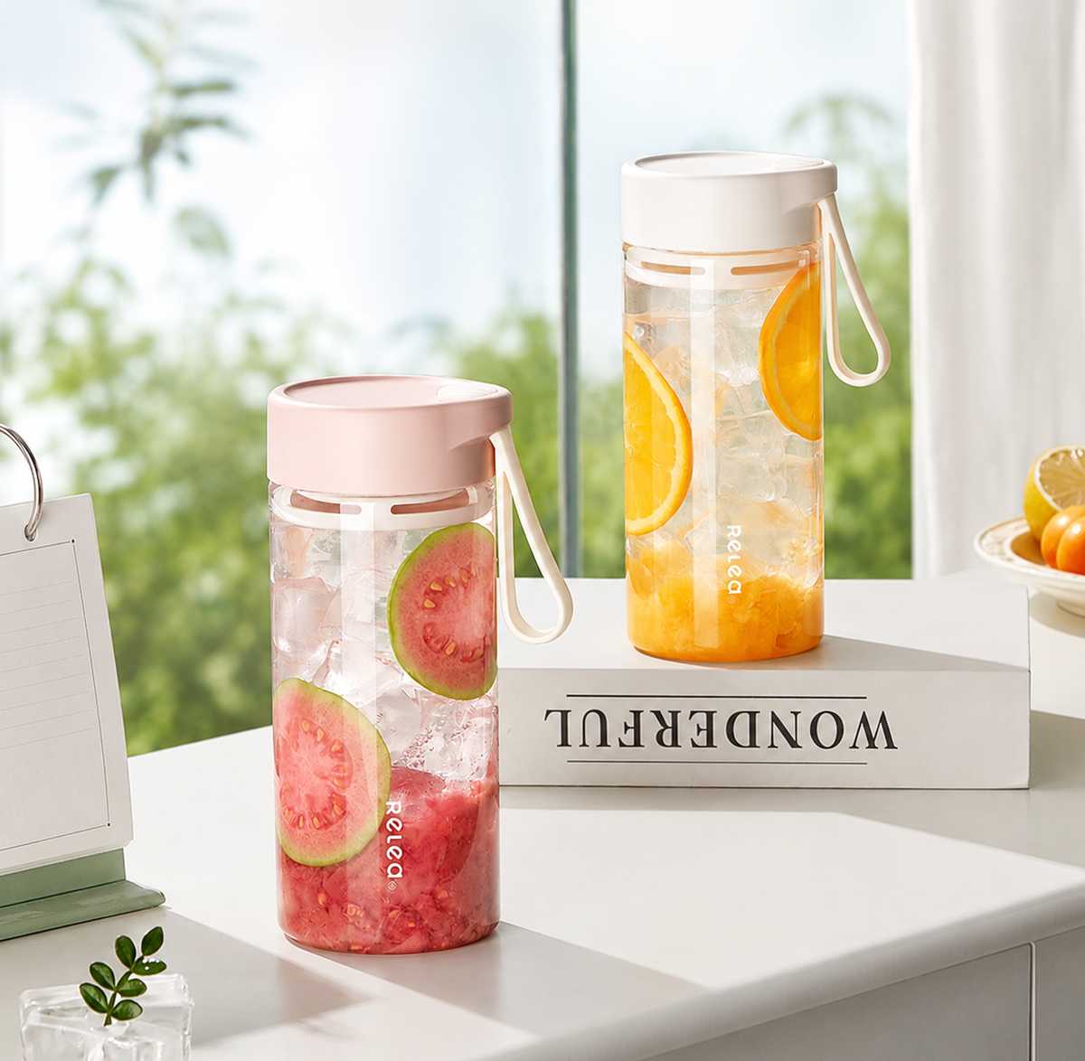 Take your refreshment with you wherever you go. Relea™ bottle