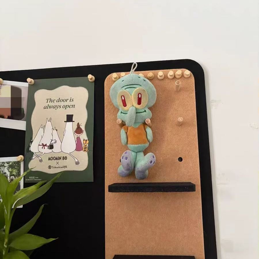 No-Drill Organizing and Hanging Board